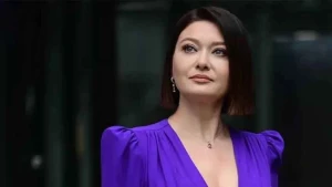 Nurgül Yeşilçay İstanbuldan getdi - FOTO