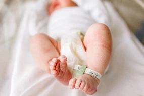 Cəlilabadda iynə vurulan 6 aylıq körpə öldü