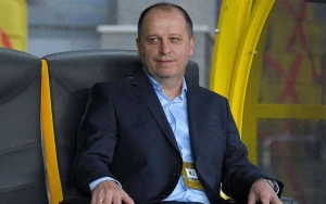 “Neftçi”nin yeni baş məşqçisi xüsusi icazə ilə Bakıya gəldi