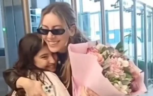 Türkiyəli məşhur aktrisa Bakıya gəldi - FOTO