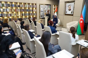 &nbsp;ADU-da BƏƏ qadınlarının cəmiyyətdəki rolu haqqında seminar keçirildi - Fotolar