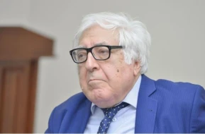 “Prezident məktəbi rus dilində bitirib, amma Azərbaycan dilində belə gözəl danışır”