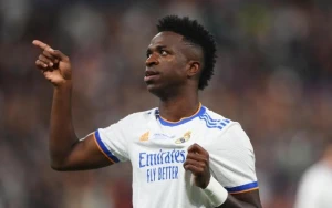 \"Real\"dan Vinisiusa ultimatum