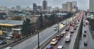 Bakının bu yollarında tıxac var