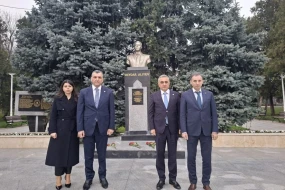 Vəkillər Kollegiyasının sədri Rumıniyada səfərdədir - FOTO