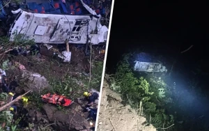 Kolumbiyada məktəb avtobusu dərəyə aşdı - Ölən və yaralananlar var