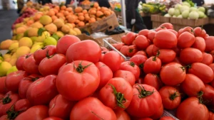 Pomidoru belə yeyin - Xərçənglə mübarizə aparır