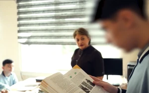 “Hər il yarısı ana dilindən kəsilir” - Rus bölmələrində dil problemi&nbsp;