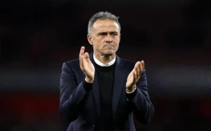 PSJ baş məşqçisi ilə ömürlük müqavilə imzalayır?