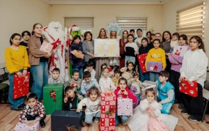 Əliyevalar “Təmiz Dünya” sığınacağında - FOTOLAR