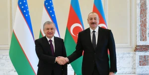Şavkat Mirziyoyev İlham Əliyevə zəng etdi
