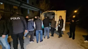 Ata qızı və əlil oğlunu tapança ilə qətlə yetirdi - Daha sonra intihar etdi