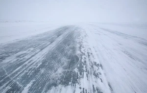 Niyə buz bu qədər sürüşkəndir?