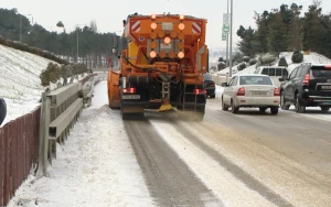 Yollar qardan və buzdan belə təmizləndi - VİDEO