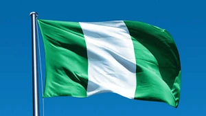 25 mərtəbəli bina yandı - Ölənlər və xəsarət alanlar var