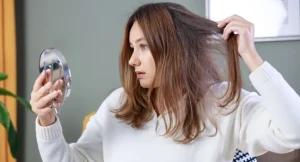 Bu 5 vərdiş saçlarınızı məhv edir