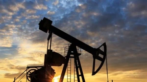 Dünya bazarlarında neftin QİYMƏTİ