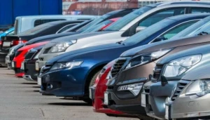 Çində avtomobil satışları azalıb