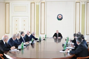 Prezident müşavirə keçirdi - FOTOLAR