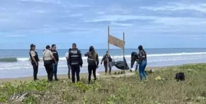 DƏHŞƏT! İpdən asılı 5 insan kəlləsi tapıldı