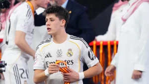 Arda Gülərə yeni məşqçidən şad xəbər -&nbsp;Yeni mövqe verildi