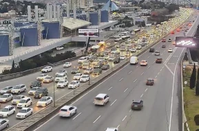 Paytaxtın bu küçələrində sıxlıq var