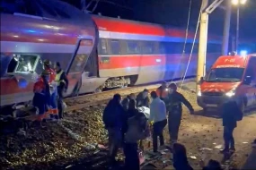 İki qatar toqquşdu - 21 nəfər həlak oldu&nbsp;