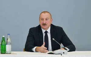 Prezident Davosdakı panel iclasında iştirak edib - YENİLƏNİB