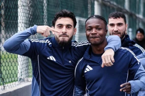 Almaniya nəhəngi Elvini transfer etmək istəyir - 15 milyon avro