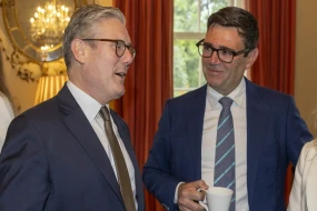 Mançester meri parlament seçkilərinə buraxılmadı