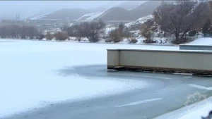 Arpaçay su anbarı dondu - FOTOLAR