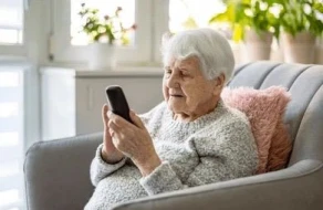 Özünü polis kimi təqdim edib yaşlı qadını aldatdı - Milyonlarını aldı