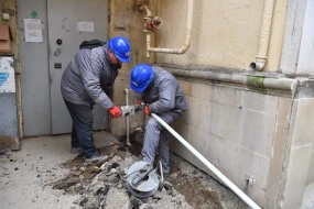 Bakıda bu küçənin su xətti yenisi ilə əvəzləndi - VİDEO/FOTO