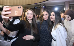 Leyla Əliyeva “Qış nağılı”nın açılışında - FOTOLAR