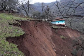 Azərbaycanda torpaq sürüşməsi oldu