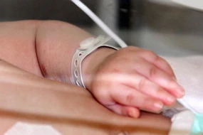 Yeni doğulmuş körpəsini tualet quyusuna ATDI&nbsp;