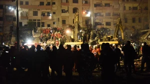 Livanda 2 bina çökdü - Çox sayda ölən və yaralananlar var