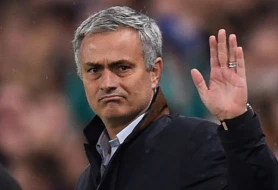 Maurinyonun \"Benfika\" karyerası bitir - Bu komandada davam edəcək