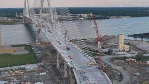 Trampdan Kanadaya TƏHDİD - Yarısını istədi