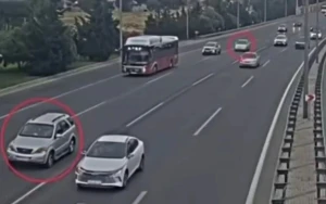 1889 texniki nasaz avtomobil yolda qaldı - VİDEO