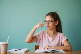 Zəkanın aşağı olduğunu göstərən 4 vərdiş