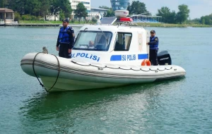 Xəzərdə nadir növdən olan balıqları ovlayan brakonyer SAXLANILDI