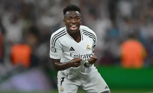 Qol sayına görə Neymarı keçdi