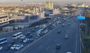 Paytaxtın bu küçələrində tıxac var