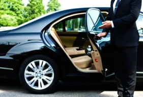 Sabiq nazirin şirkəti deputat avtomobillərinə qulluq göstərəcək - Milyonluq müqavilə