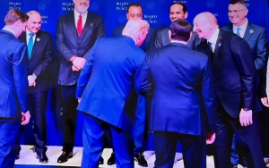 İlham Əliyevin Trampla səmimi söhbəti - VİDEO