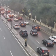 Paytaxtın bu küçələrində sıxlıq var