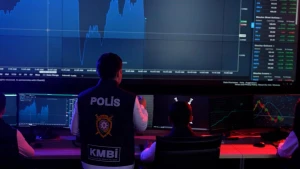 Tələbələrin fotolarını yayan şəxsi KMBİ saxladı