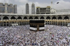 Özbəkistan zəvvarların Ümrəyə göndərilməsini dayandırdı