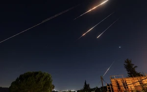 İran ABŞ-nin Bəhreyn və İraqdakı bazalarına zərbələr endirdi